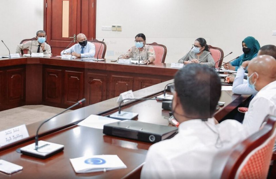 Acc Memberun Vaki Kuran committee in Faaheh Nuvi