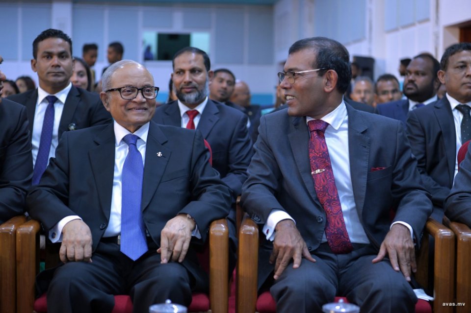 Maumoon ge rahdhu Nasheed ah: Dhe faraathakun mashvaraa kohlaigen verikamuge nizaamu badhaleh nukureveyne!