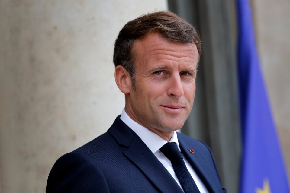 France ge raees Macron covid ah positive vejje
