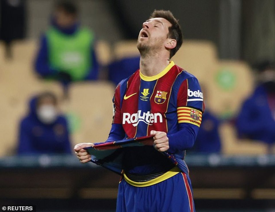 Messi 12  match ah Suspend kurany!