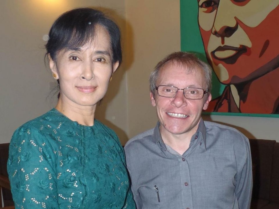 Aung San Suu Kyi ge Australia Adviser hayyaru koffi
