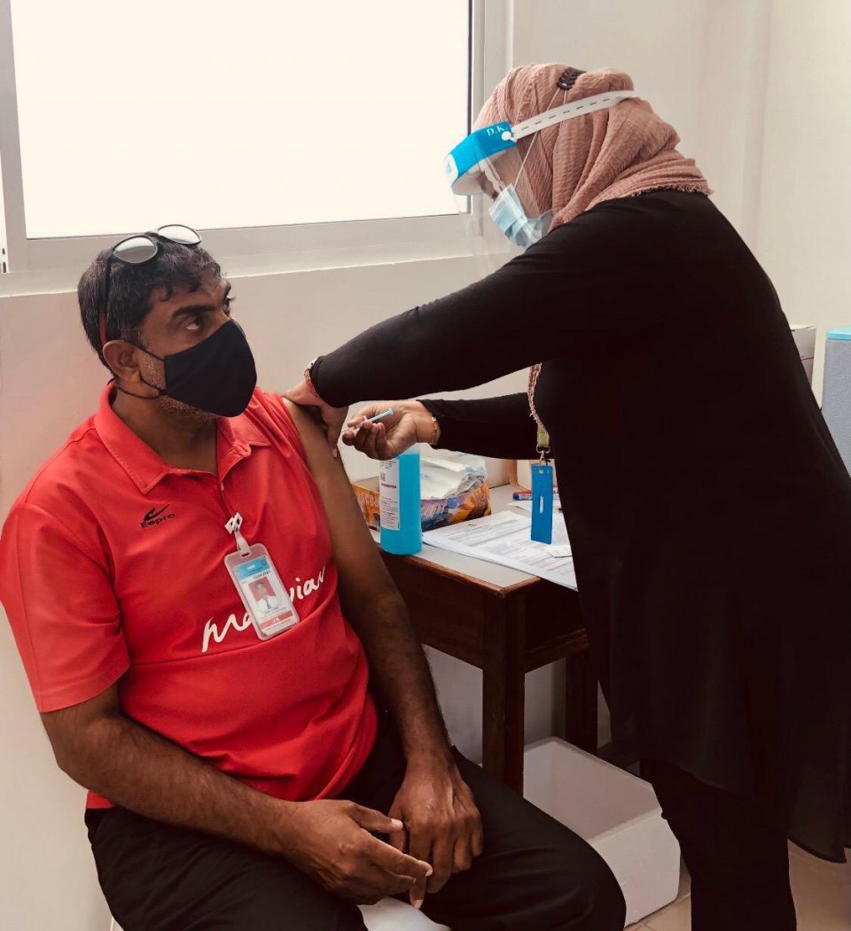 Male’ sarahahdhugai massakaiy kuraa Maldivian ge 72 percent muvazafun vaccine jahaifi