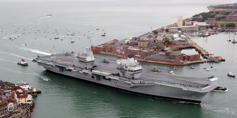 Queen Elizabeth aircraft carrier ge furathama dhathuru India ah