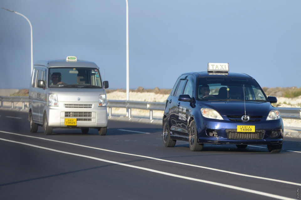 Taxi dhathuru thakuge agu bodukuran ninmaifi