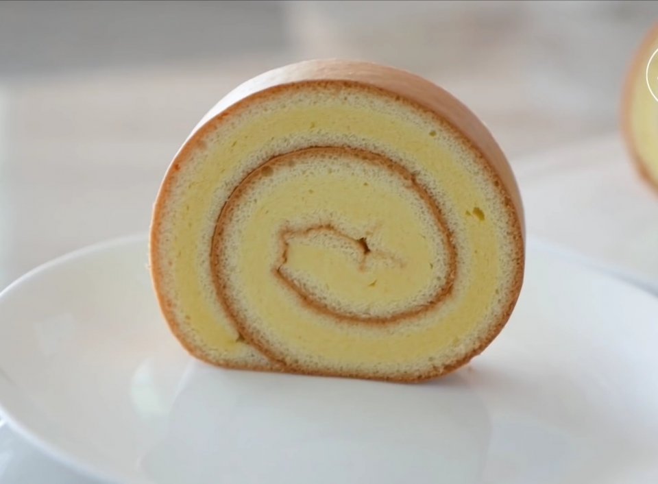 Roadha sufuraa: Swiss roll cake 