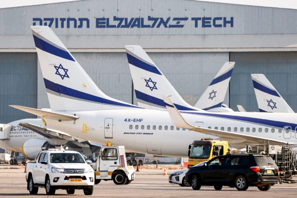 Israel airport ah rocket hamalaweh