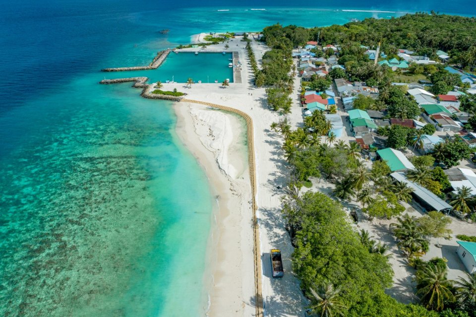 Faibu gondhudhoh himaayaiu kurumuge mashroou nimijje