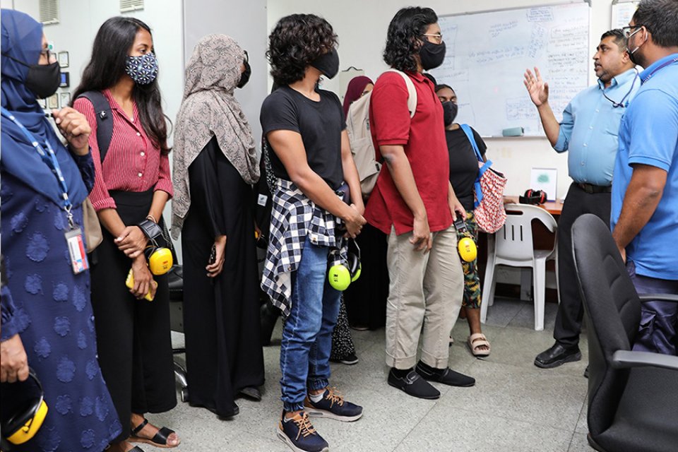 Stelco ge khidhumaiythakaa behey mauloomaathu university ge dharivarunnah dheefi