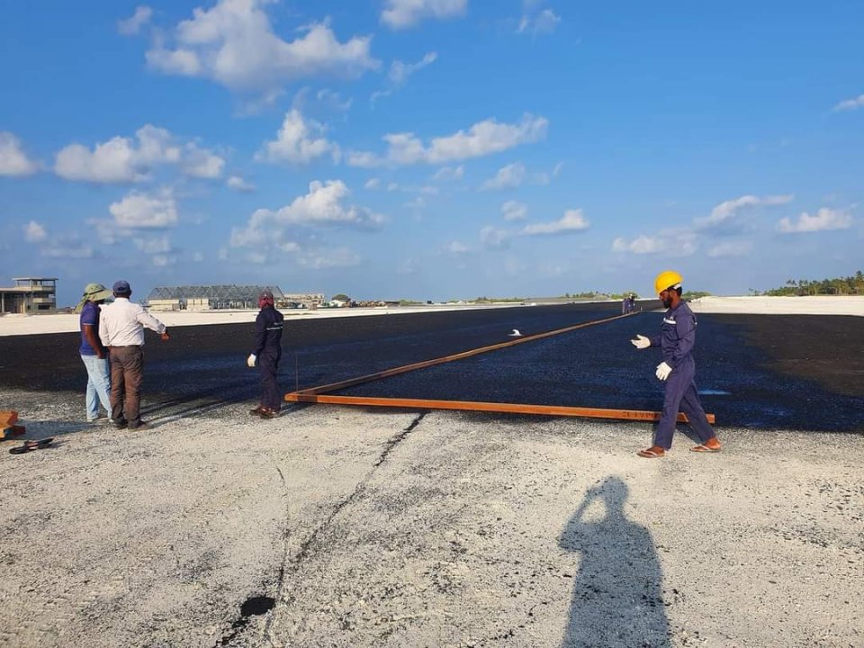 Faresmathoda airport ge runway bodukuran hushahalhanee