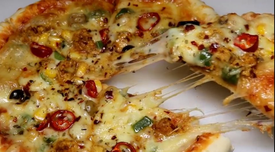 double cheese chiken pizza