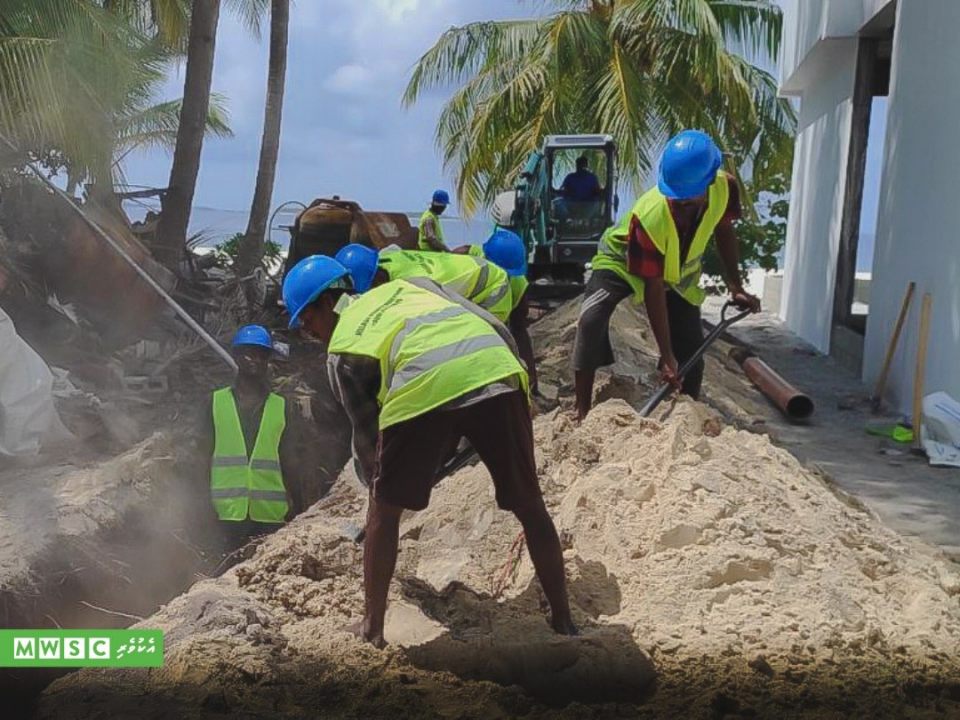 Dharavandhooge narudhama nizamge amalee massakaiy fashaifi