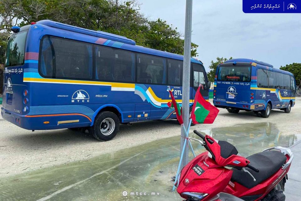 ފުވައްމުލަކާއި ލ. އަތޮޅަށް މިނީ ބަސް ފޮނުވައިފި