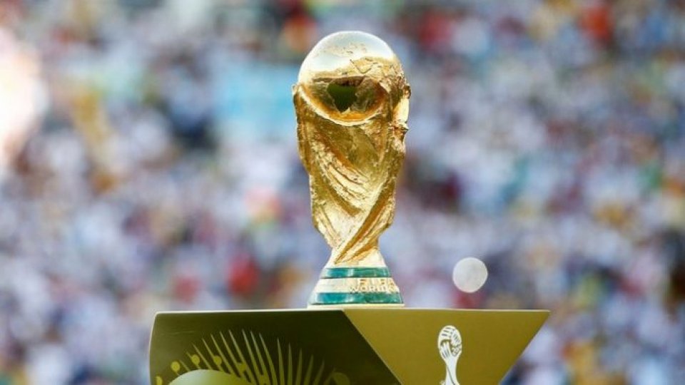 World cup Trophy qatar ah gengosfi