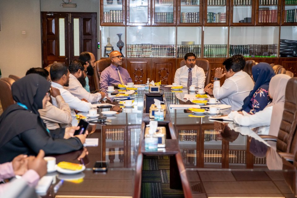 ''ރަންތާޖު'' ޤުރުއާން މުބާރާތާ ބެހޭގޮތުން ދެ މިނިސްޓަރުން މަޝްވަރާކޮށްފި