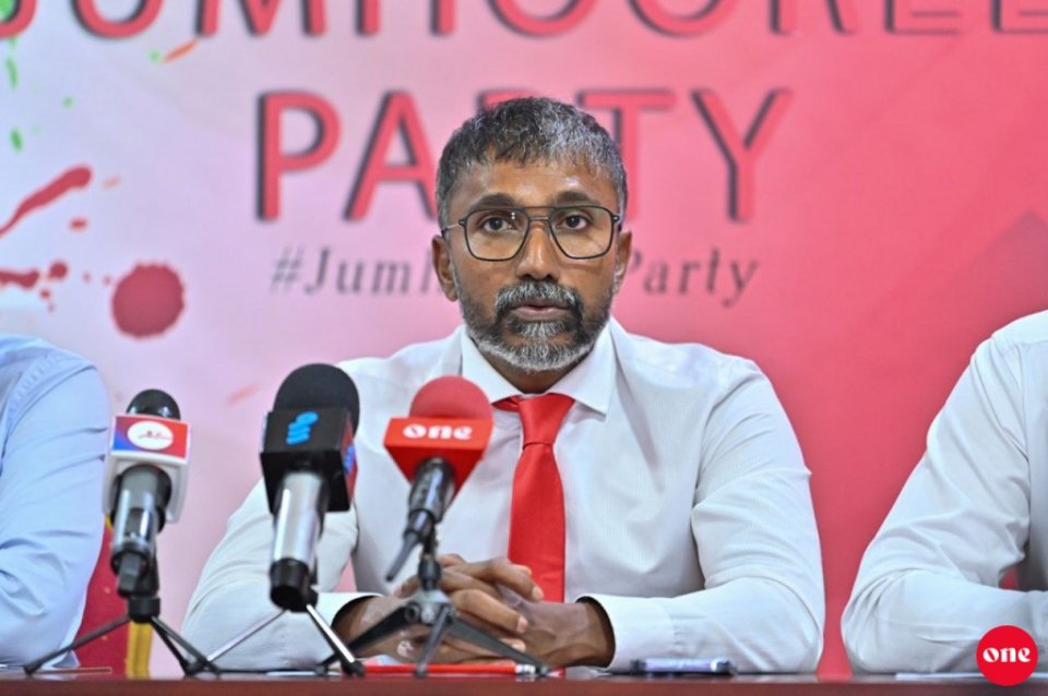 އެންމެެ ރީތިގޮތަކީ ނާއިބު ރައީސް ފައިސަލާއި، އެމްޑީ އާދަމް އާޒިމް ޖޭޕީން ވަކިވުން: އެޑުވައިޒަރު އިލްހާމް