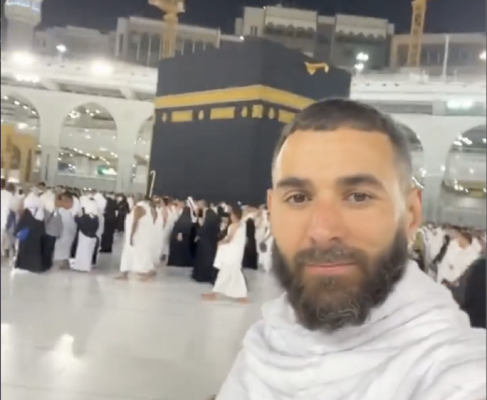 Benzema Umra ge alhukan adhaa koffi