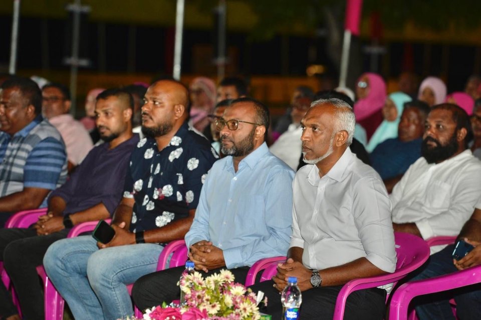 ކާޑުން، ޑޮލަރު ނެގޭ ލިމިޓް އުވާލައި, ފޮރިން އެކްސްޗޭންޖް ހަރުދަނާ ކުރާނަން: މުއިއްޒު