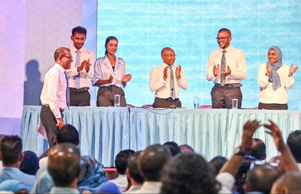 ޑިމޮކްރެޓްސްއަށް މެމްބަރުން އިތުރުކުރުކުރުމަށް ކެމްޕެއިނެއް