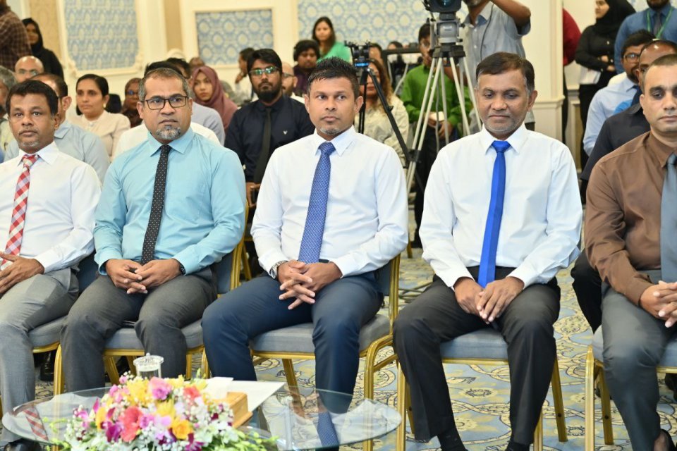 Hidhumathun Dhuruvefai thibi  Sihhee Hidhumththerin Aburaa Genaumuge Usoolu NaibuRaees Ifthithaahu koddhevvaifi