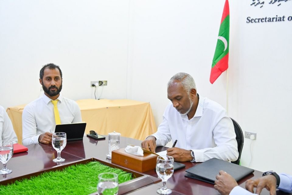 ހޯރަފުށީގައި ހުއްޓިފައިވާ މަޝްރޫތައް ނިންމަވާނެކަމުގެ ޔަގީންކަން ރައީސް ދެއްވައިފި 