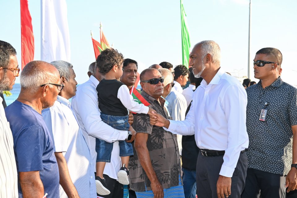 ކެލާ ފަޅުގައި ރިސޯޓެއް ތަރައްގީ ކޮށްދޭނަން: ރައީސް