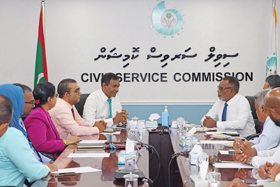 ސިވިލްސާރވަންޓުންގެ މުސާރަ ބޮޑު ކުރުމަށް އެދި ރައީސަށް ޕެޓިޝަނެއް