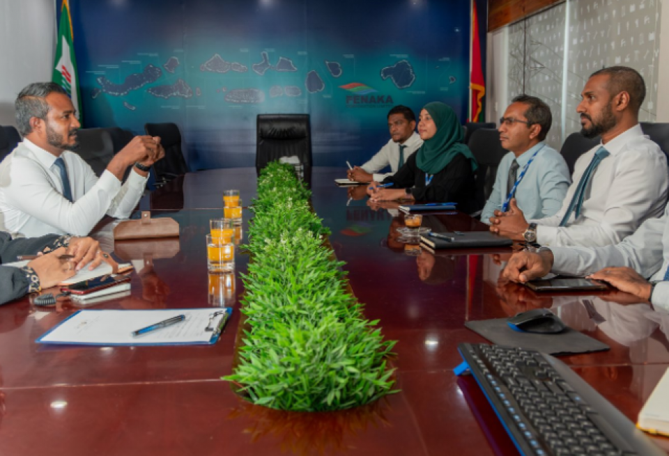 ފެނަކަ އެމްޑީ، ކުޅުދުއްފުށި ސިޓީ ކައުންސިލާއި ބައްދަލު ކުރައްވައިފި