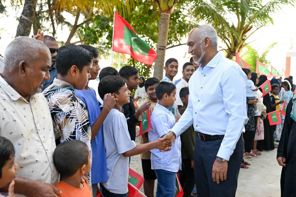 ގުޅިއަށް ކުރެއްވި ދަތުރުފުޅަށްފަހު ރައީސް މާލެ ވަޑައިގެންފި