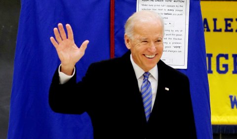 Joe Biden aai Trump ves vote lavvaifi, Inthihaabu buravanee Biden kolhah