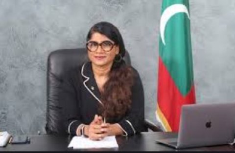 Dhaulathuge Baudgetun India Sifainnah Kharadheh Nukuran: Defence Minister