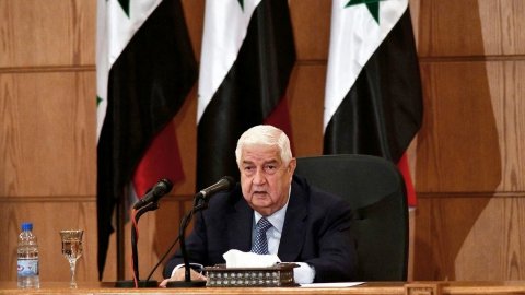 Syria ge Foreign Minister Al-Muallim avahaara vejje