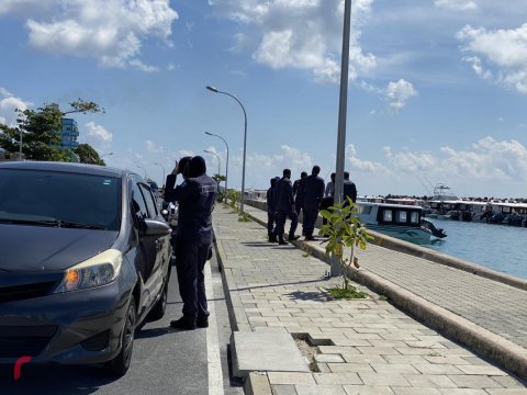 Falhuthereygai Maruvefaa Ohvaa Fenunu Meehaa Moodhah Eruny Amihlayah