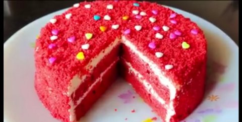 Roadha sufuraa: Red velvet cake