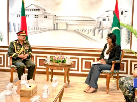 Bangladesh ge chief of army staff, minister Mariya aa badhalu kuravvaifi