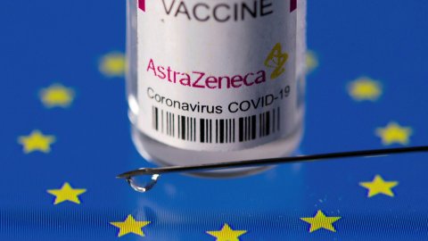 60 aharun matheege meehunnah ves AstraZenecage covid vaccine nujahan govaalaifi
