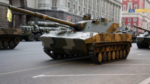 Russia ge fahuge tank thah India in gannanee