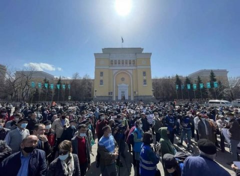 China in KazaKhistan hifaa faanethee e gaumun biru ganey