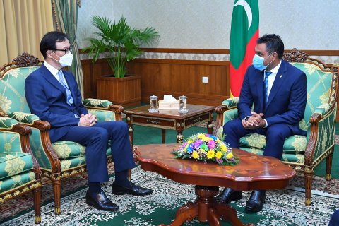 Dhekunu Korea ge Safeeru, Naibu Raees ge arihah Ihuthiraamuge Ziyaaratheh Kuravvaifi