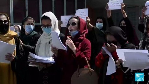 Free women demo ah Taliban ge hamala
