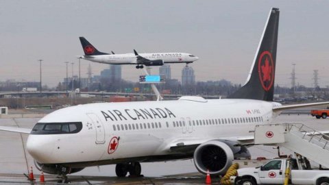 Air Canada in sheedhaa dhathuru thah fashanee