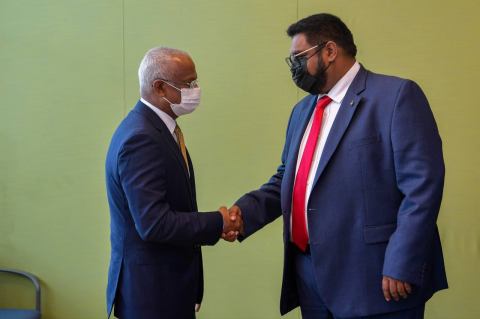 Raees Solih, Ghana ge raees aa bahdhalu kuravvaifi