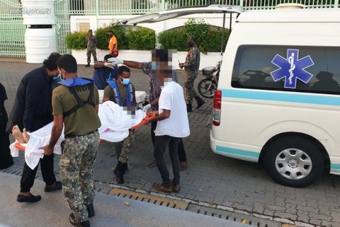 Haalu dhera bali 2 meehaku MNDF sea ambulance gai Male’ genesfi