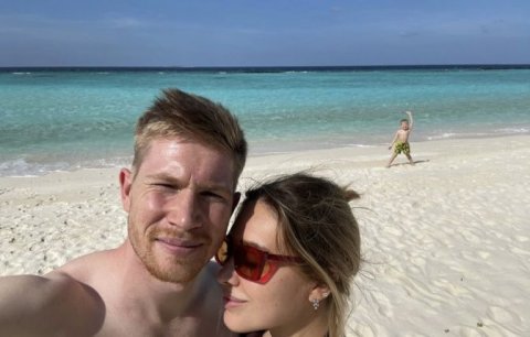 Kevin De Bruyne Spends his Holiday at Velaa Private Island