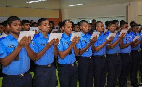 Fuluhunge hidhumathaa alah gulhunu 74 fuluhaku huvaa kohfi