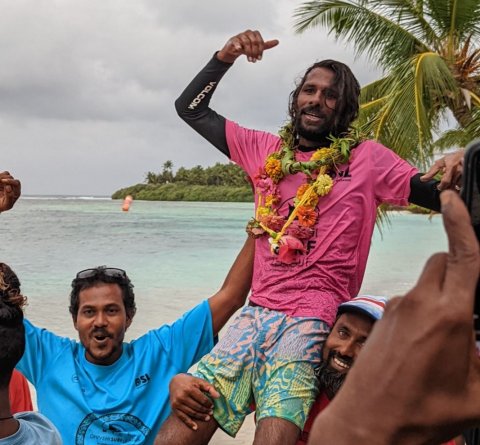 mtcc dhivehi surf league 2, men's open champion kan hoadhee ahmed agil