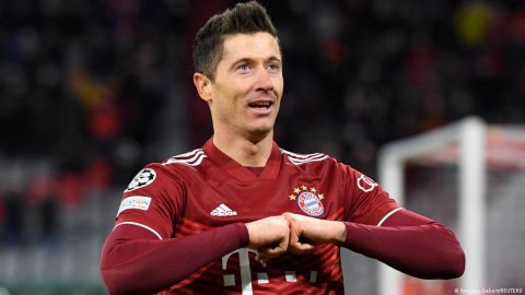 Ummydhu kurany bayern munich in aharen nuhuttuvaane kamah - Lewandowski 