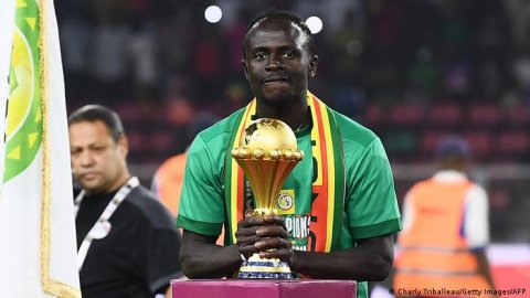 Mane ah world cup gai kulhevidhaane thow suvaalu ufedhijje