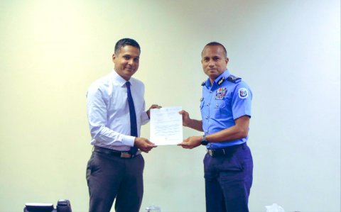 އިންޓަރޕޮލްގައި މަސައްކަތްކުރާ ފުރަތަމަ ދިވެހި ފުލުހަކަށް ރިޟްވާން ޝަރީފް