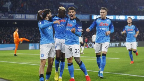 Napoli, Juventus bali kuree thafaathu bodukoh