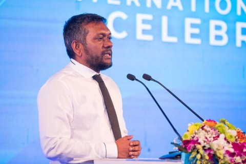 Riyaasee inthihaabu kaamiyaabu kuraany ebburun - Fayyaaz